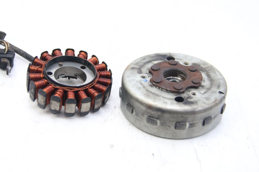 photo de LICHTMASCHINE YAMAHA HW XENTER 125 (2011 - 2017) - Technische Nahaufnahme