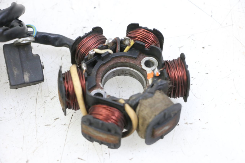 photo de ROTOR STATOR PEUGEOT KISBEE 2T 50 (2010 - 2017) - Gesamtansicht des Produkts