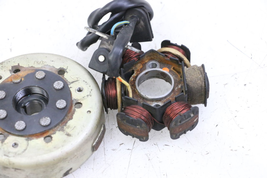 photo de ROTOR STATOR PEUGEOT KISBEE 2T 50 (2010 - 2017) - Oberflächenzustand und Material