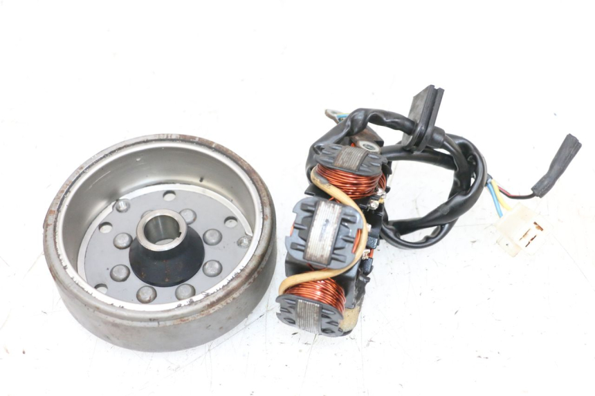 photo de ROTOR STATOR PEUGEOT KISBEE 2T 50 (2010 - 2017) - Geprüftes Gebrauchtteil