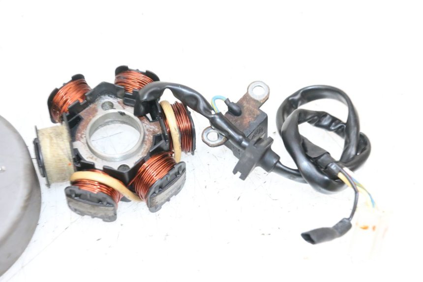 photo de ROTOR STATOR PEUGEOT KISBEE 2T 50 (2010 - 2017) - Kennzeichnungen und Originalreferenzen