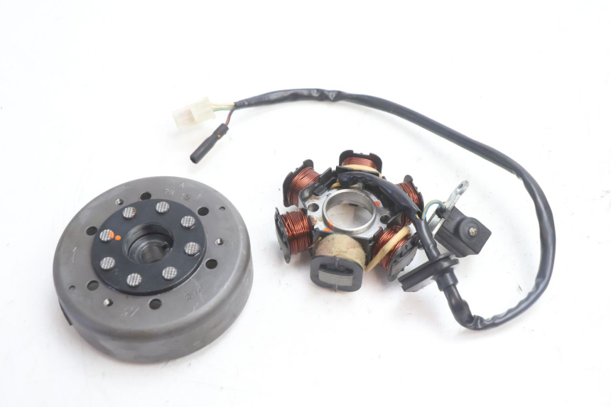 photo de ROTOR STATOR PEUGEOT KISBEE 2T 50 (2010 - 2017) - Hauptansicht