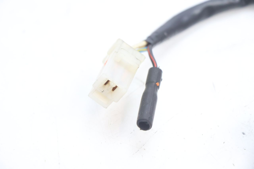 photo de ROTOR STATOR PEUGEOT KISBEE 2T 50 (2010 - 2017) - Details der Befestigungspunkte
