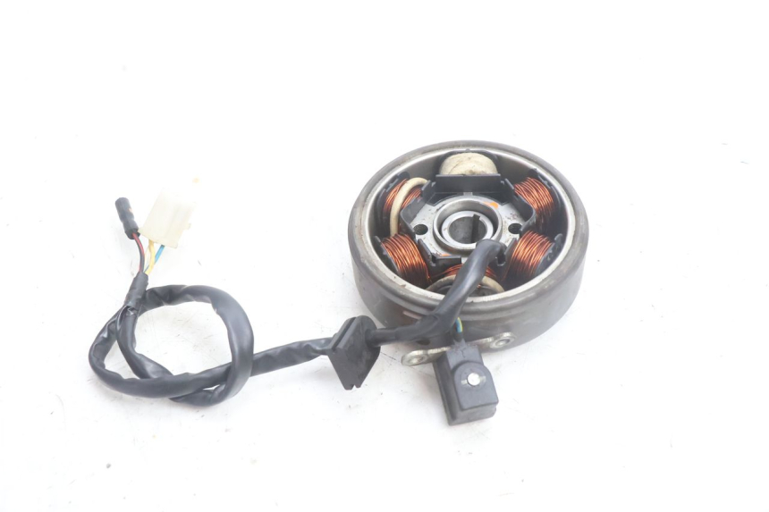 photo de ROTOR STATOR PEUGEOT KISBEE 2T 50 (2010 - 2017) - Alternative Perspektive