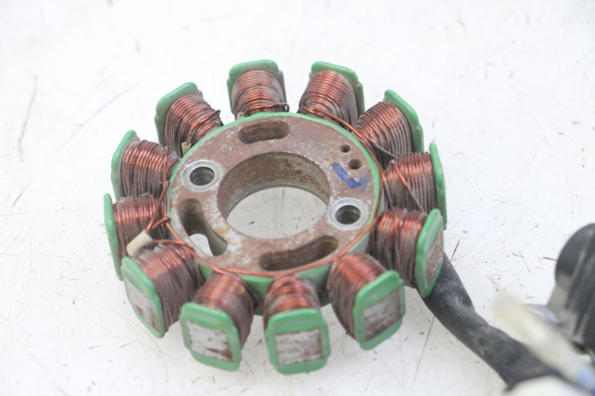 photo de ROTOR STATOR PEUGEOT KISBEE 4T 50 (2018 - 2022) - Technische Nahaufnahme