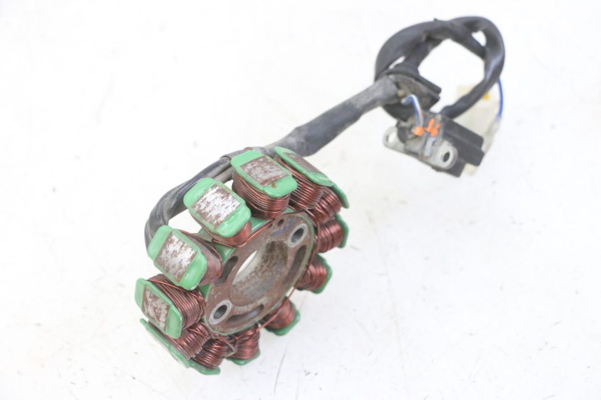 photo de ROTOR STATOR PEUGEOT KISBEE 4T 50 (2018 - 2022) - Details der Befestigungspunkte