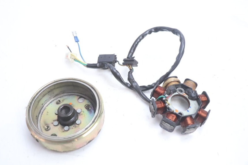 photo de ROTOR STATOR PEUGEOT KISBEE 4T 50 (2010 - 2017) - Detailansicht des Bauteils