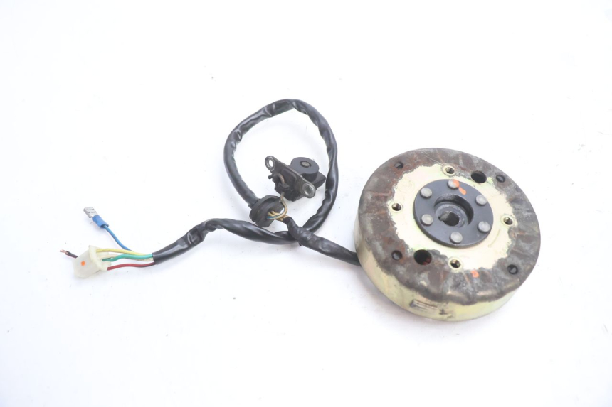 photo de ROTOR STATOR PEUGEOT KISBEE 4T 50 (2010 - 2017) - Zoom auf Gebrauchszustand