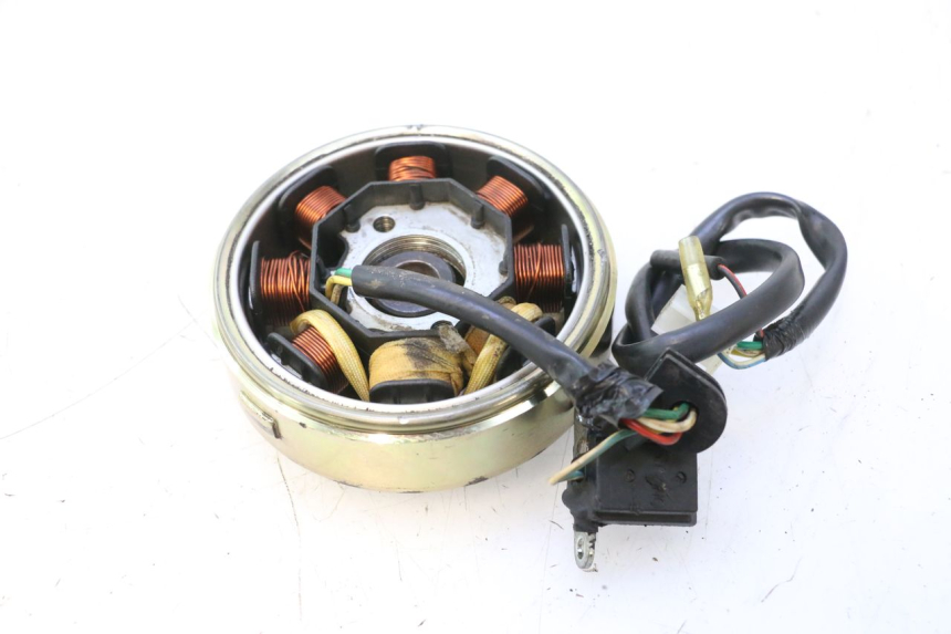 photo de ROTOR STATOR PEUGEOT KISBEE 4T 50 (2010 - 2017) - Detailansicht des Bauteils