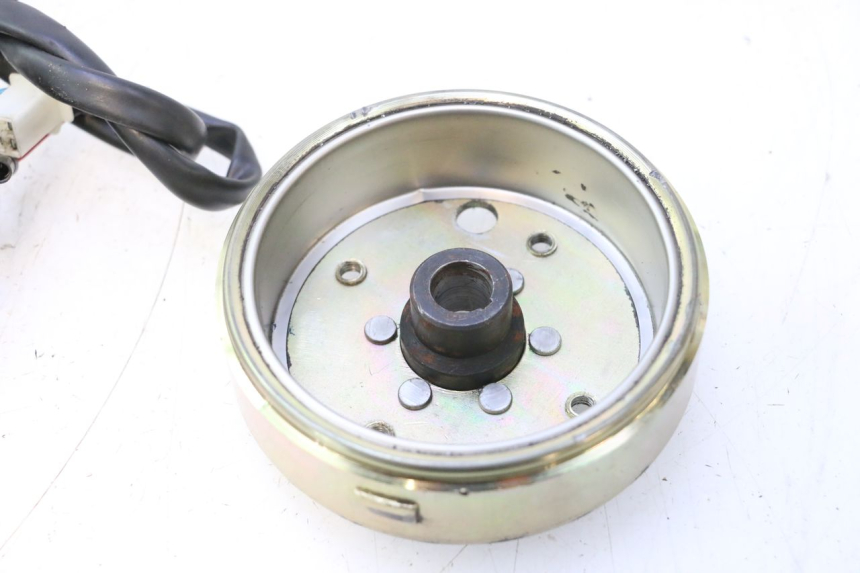 photo de ROTOR STATOR PEUGEOT KISBEE 4T 50 (2010 - 2017) - Oberflächenzustand und Material