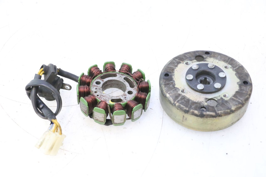 photo de ROTOR STATOR PEUGEOT KISBEE 4T 50 (2018 - 2022) - Hauptansicht