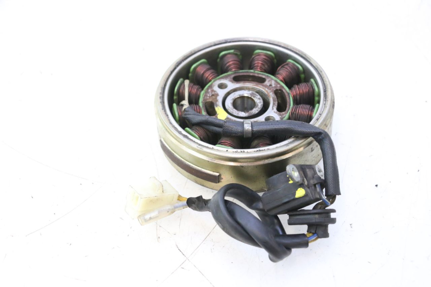 photo de ROTOR STATOR PEUGEOT KISBEE 4T 50 (2018 - 2022) - Zoom auf Gebrauchszustand