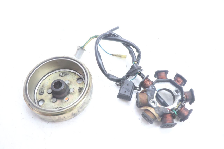 photo de ROTOR STATOR PEUGEOT KISBEE 4T 50 (2010 - 2017) - Detailansicht des Bauteils