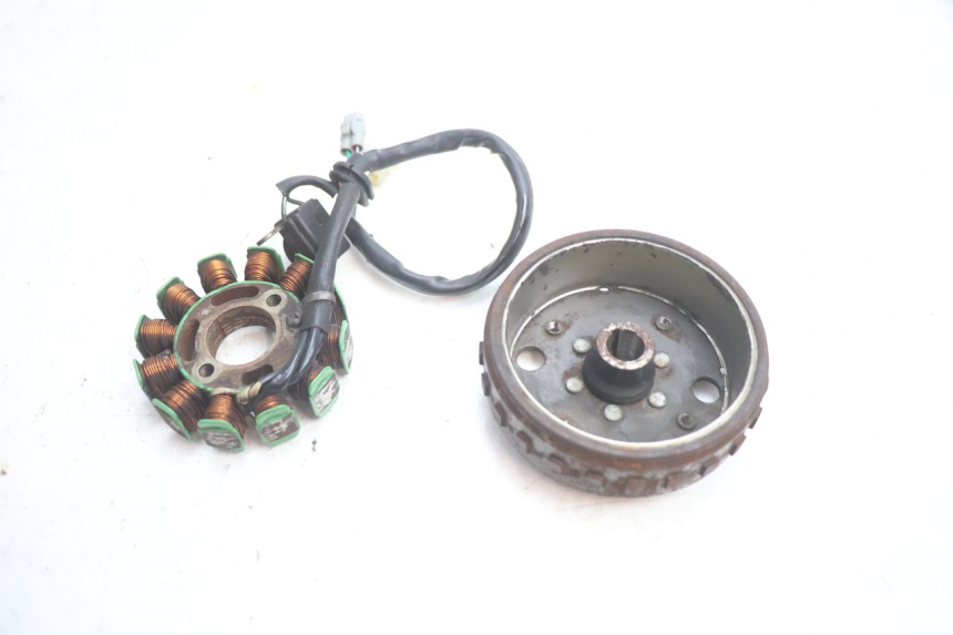 photo de ROTOR STATOR PEUGEOT KISBEE 4T 50 (2018 - 2022) - Detailansicht des Bauteils