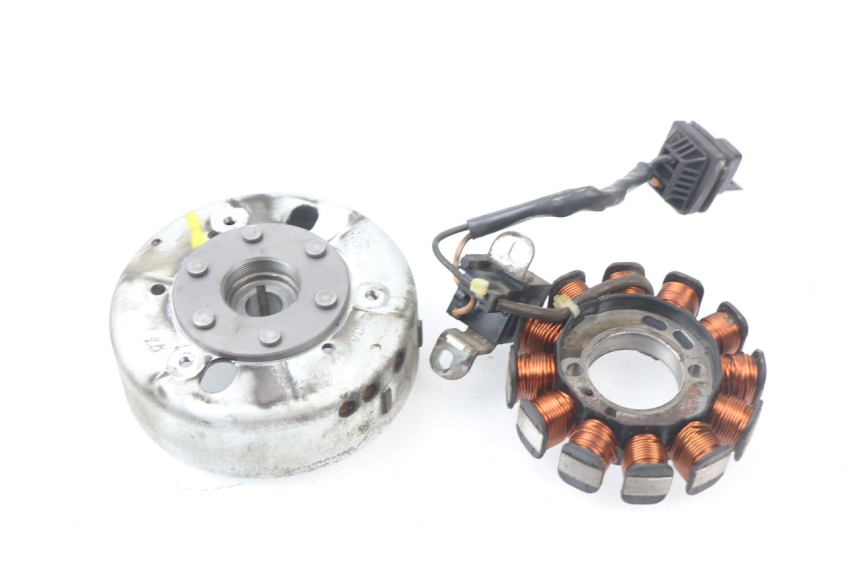 photo de LICHTMASCHINE PIAGGIO LIBERTY 4T 50 (2004 - 2008) - Hauptansicht