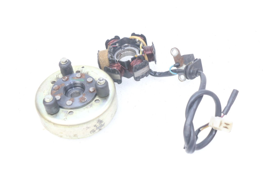 photo de ROTOR STATOR PEUGEOT LUDIX BLASTER 50 (2006 - 2014) - Alternative Perspektive