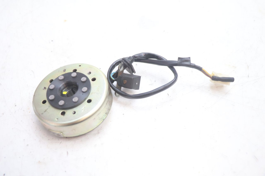photo de ROTOR STATOR PEUGEOT LUDIX 50 (2005 - 2007) - Zoom auf Gebrauchszustand