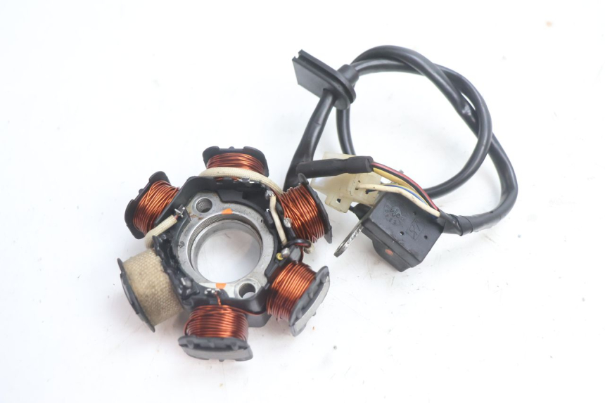 photo de LICHTMASCHINE PEUGEOT LUDIX ONE 14P 50 (2004 - 2013) - Details der Befestigungspunkte