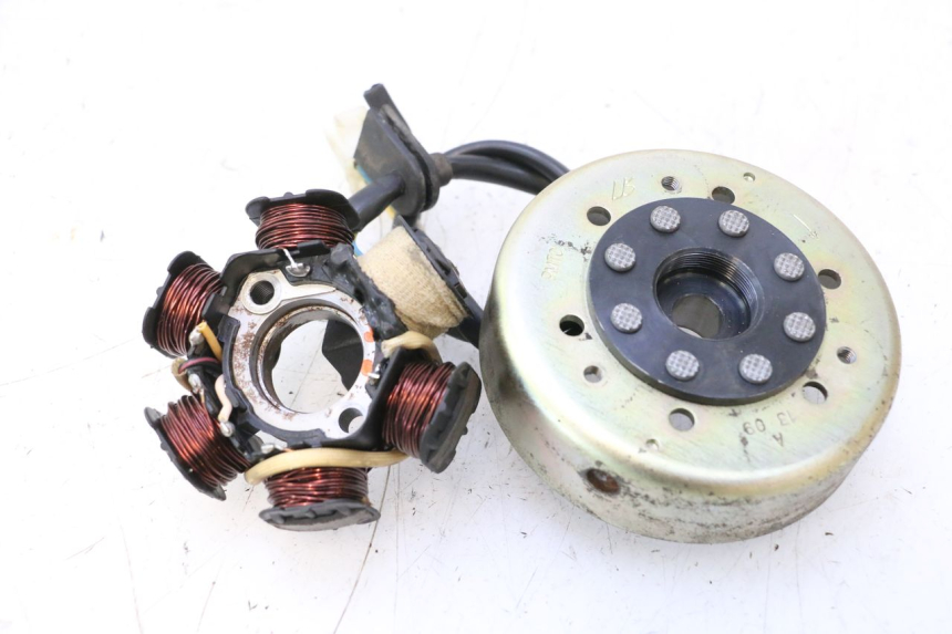 photo de LICHTMASCHINE PEUGEOT LUDIX ONE 50 (2004 - 2013) - Hauptansicht