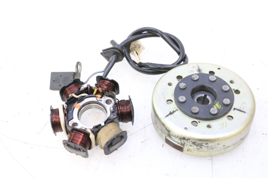 photo de LICHTMASCHINE PEUGEOT LUDIX ONE 50 (2004 - 2013) - Hauptansicht