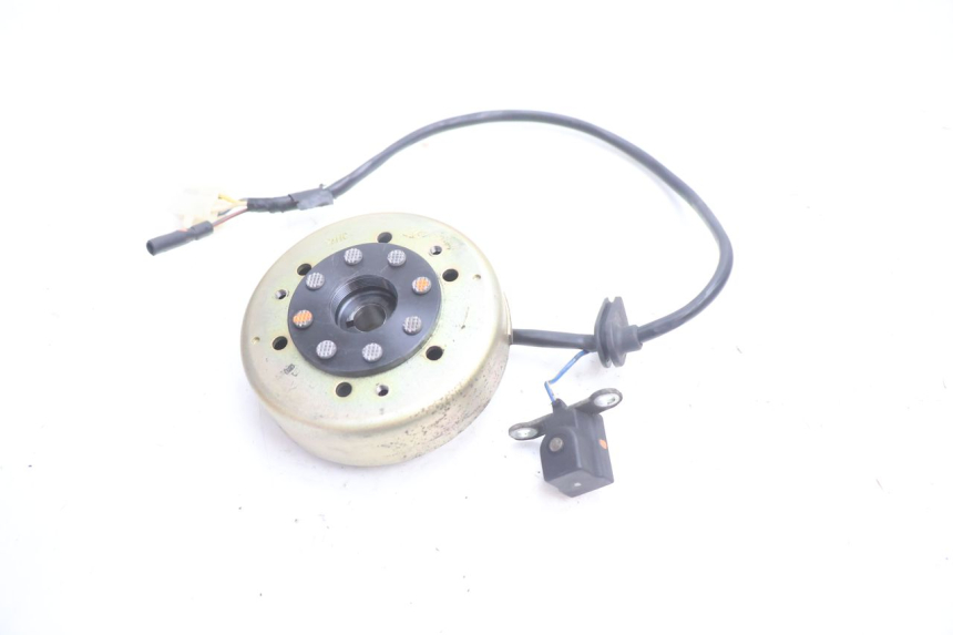 photo de LICHTMASCHINE PEUGEOT LUDIX ONE 50 (2004 - 2006) - Zoom auf Gebrauchszustand