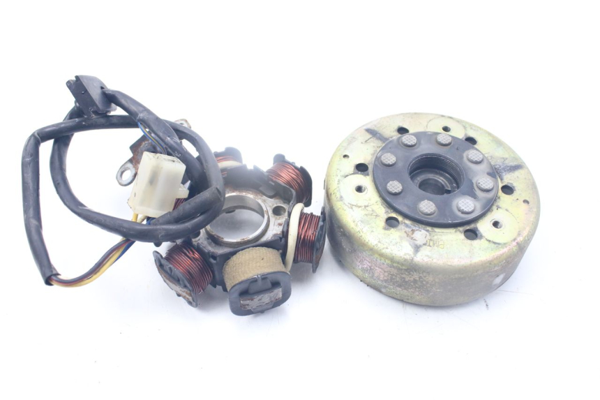 photo de ROTOR STATOR PEUGEOT LUDIX SNAKE 2T 50 (2004 - 2014) - Oberflächenzustand und Material