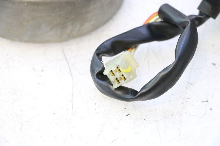 photo de LICHTMASCHINE MBK MACH G AC 50 (2002 - 2014) - Oberflächenzustand und Material