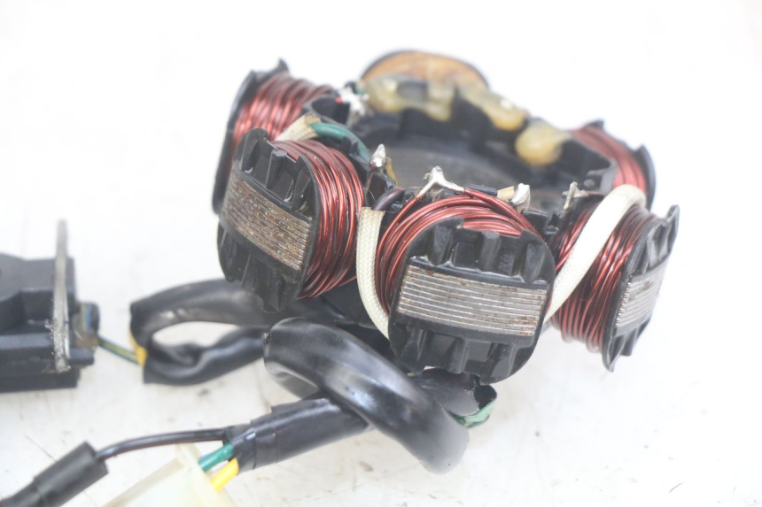 photo de ROTOR STATOR SYM MIO 50 (2011 - 2017) - Details der Befestigungspunkte