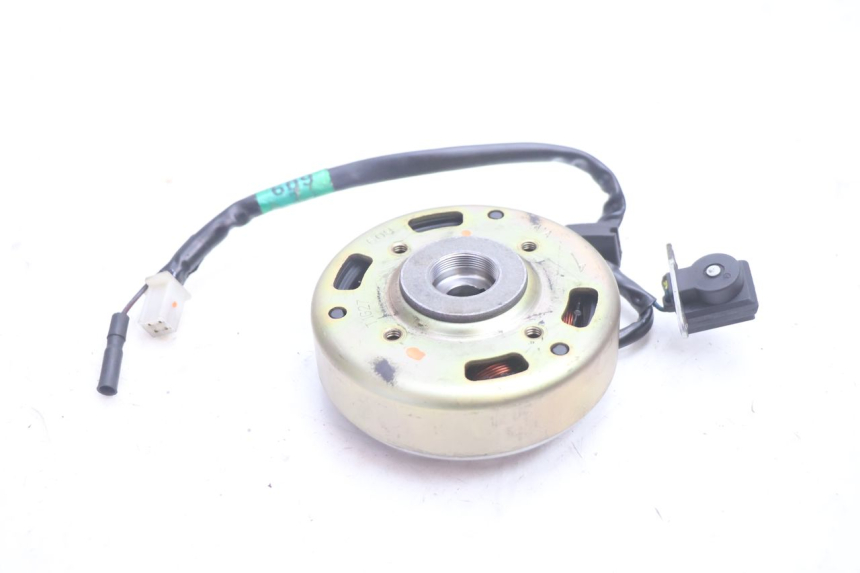 photo de LICHTMASCHINE SYM MIO 50 (2005 - 2010) - Zoom auf Gebrauchszustand