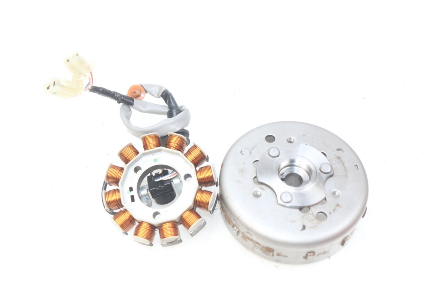 photo de LICHTMASCHINE YAMAHA N-MAX NMAX 125 (2017 - 2020) - Hauptansicht