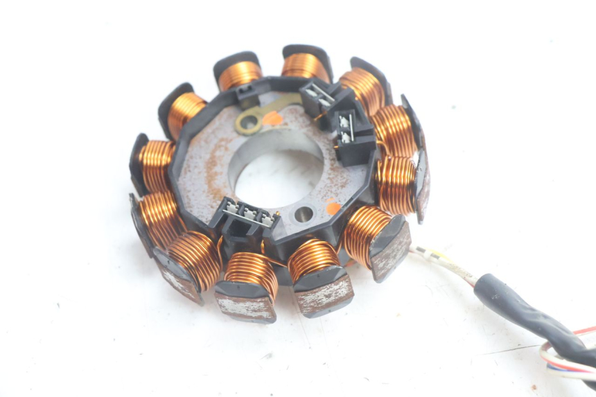 photo de LICHTMASCHINE YAMAHA NEO'S NEOS 2T 50 (1998 - 2007) - Kennzeichnungen und Originalreferenzen
