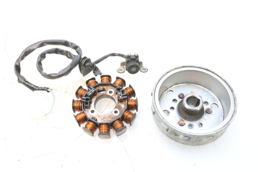 photo de LICHTMASCHINE YAMAHA NEOS NEO'S 4T 50 (2008 - 2016) - Detailansicht des Bauteils