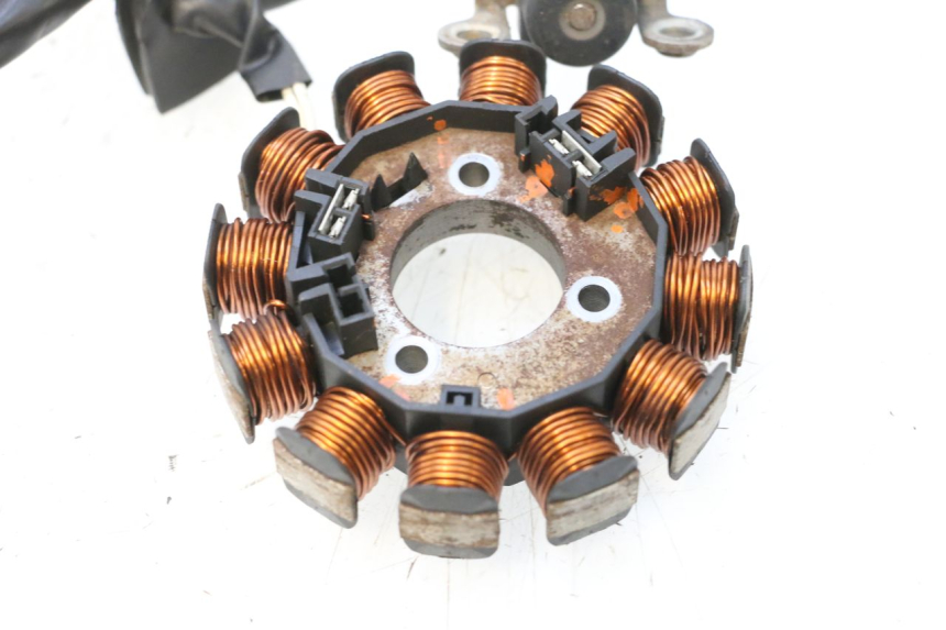 photo de LICHTMASCHINE YAMAHA NEOS NEO'S 4T 50 (2008 - 2016) - Details der Befestigungspunkte