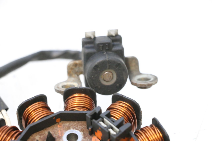 photo de LICHTMASCHINE YAMAHA NEOS NEO'S 4T 50 (2008 - 2016) - Oberflächenzustand und Material