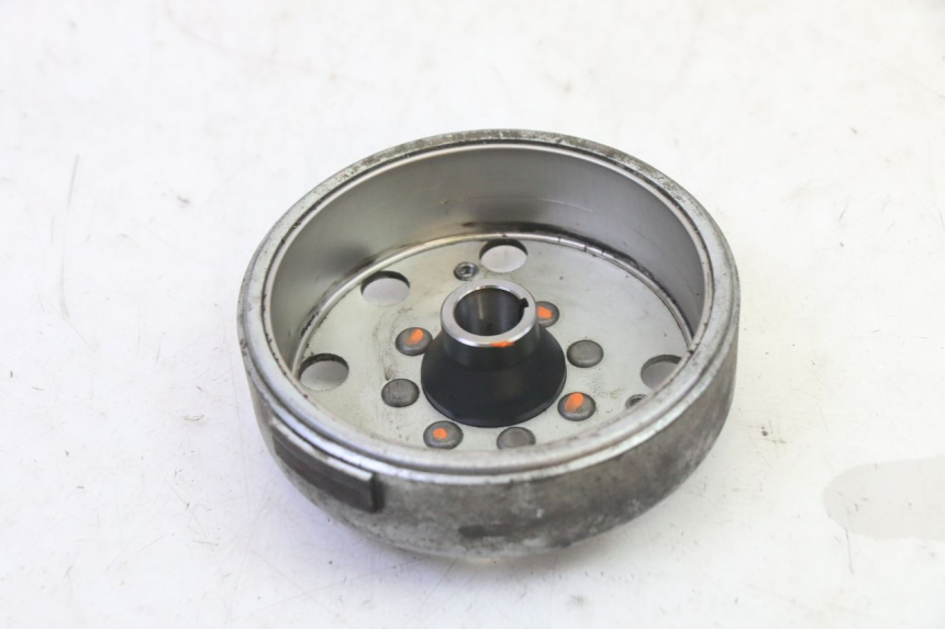 photo de LICHTMASCHINE PIAGGIO NEW TYPHOON 50 (2010 - 2017) - Weitere Ansicht des Artikels