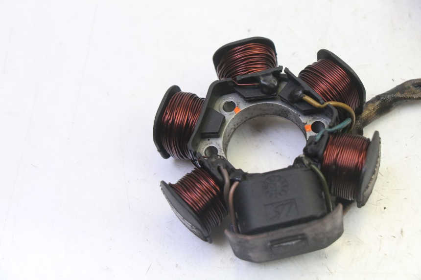 photo de LICHTMASCHINE PIAGGIO NEW TYPHOON 50 (2010 - 2017) - Details der Befestigungspunkte