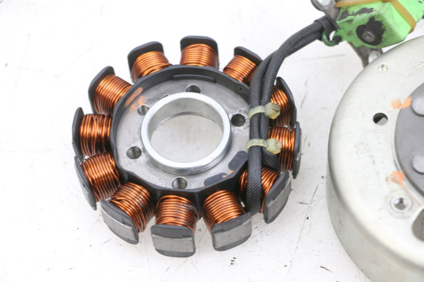 photo de LICHTMASCHINE PIAGGIO NEW TYPHOON 50 (2018 - 2021) - Charakteristische Merkmale