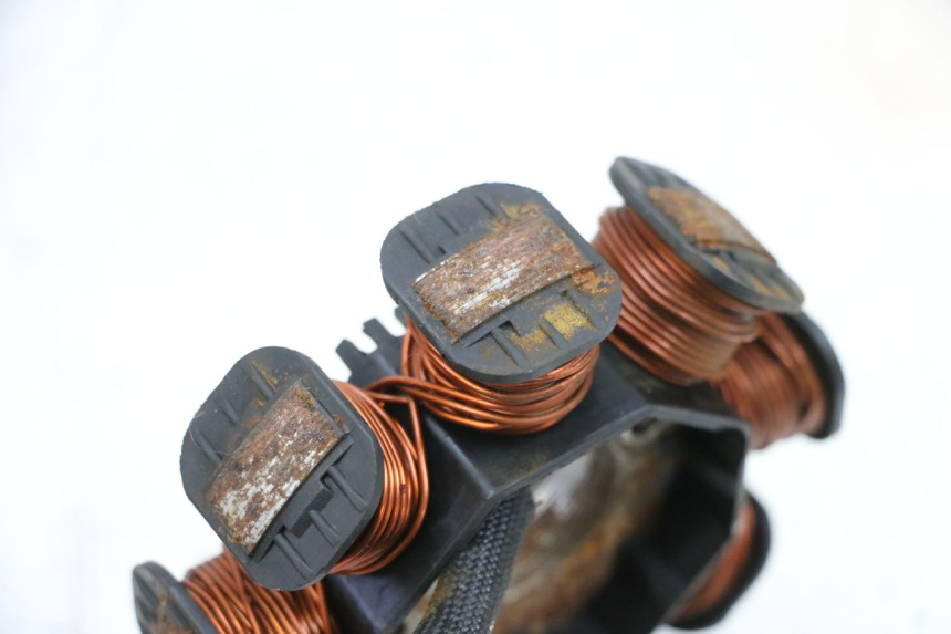 photo de LICHTMASCHINE SYM ORBIT 2 50 (2008 - 2014) - Oberflächenzustand und Material