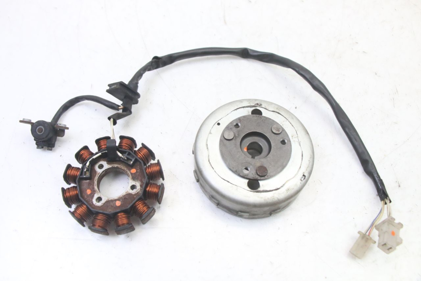 photo de LICHTMASCHINE MBK OVETTO 4T 50 (2008 - 2016) - Hauptansicht