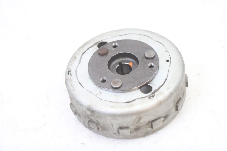 photo de LICHTMASCHINE MBK OVETTO 4T 50 (2008 - 2016) - Details der Befestigungspunkte