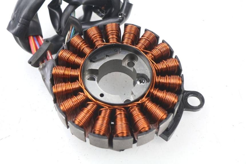 photo de LICHTMASCHINE HONDA PCX (JF57/JF64) 125 (2014 - 2018) - Gesamtansicht des Produkts