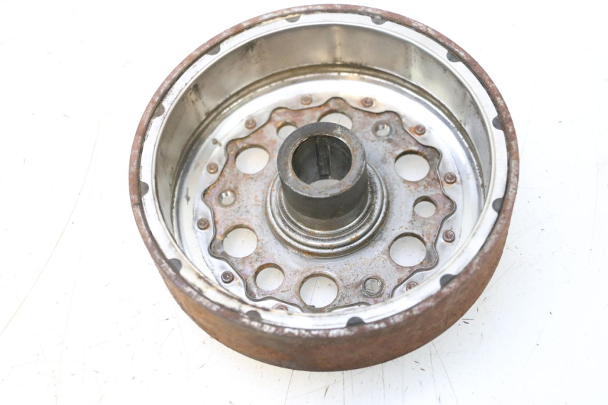 photo de LICHTMASCHINE HONDA PCX (JF57/JF64) 125 (2014 - 2018) - Zoom auf Gebrauchszustand