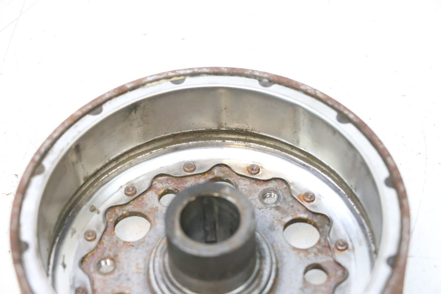 photo de LICHTMASCHINE HONDA PCX (JF57/JF64) 125 (2014 - 2018) - Technische Nahaufnahme