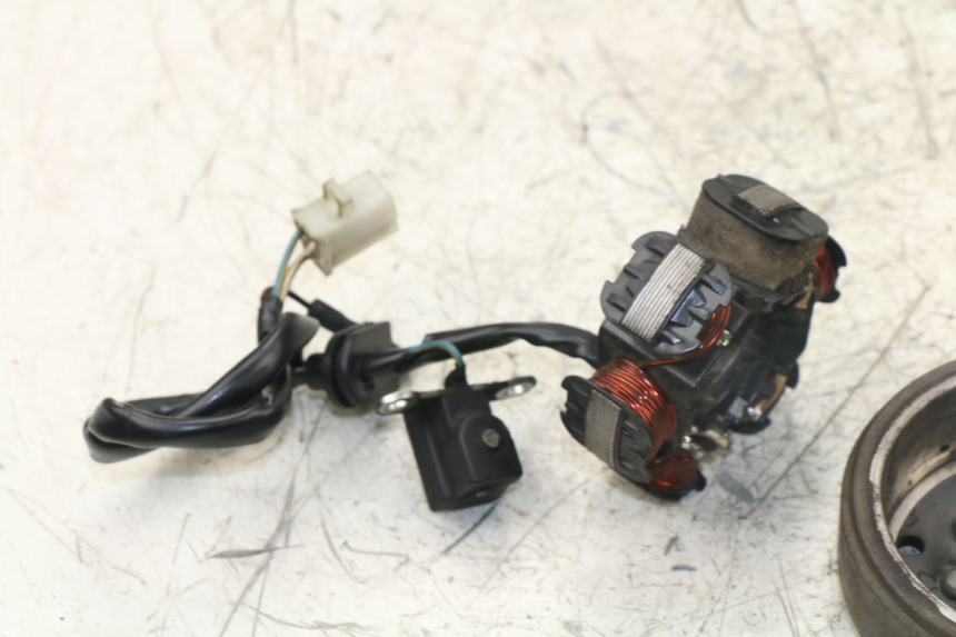 photo de ROTOR STATOR PEUGEOT CITYSTAR 50 (2013 - 2017) - Alternative Perspektive