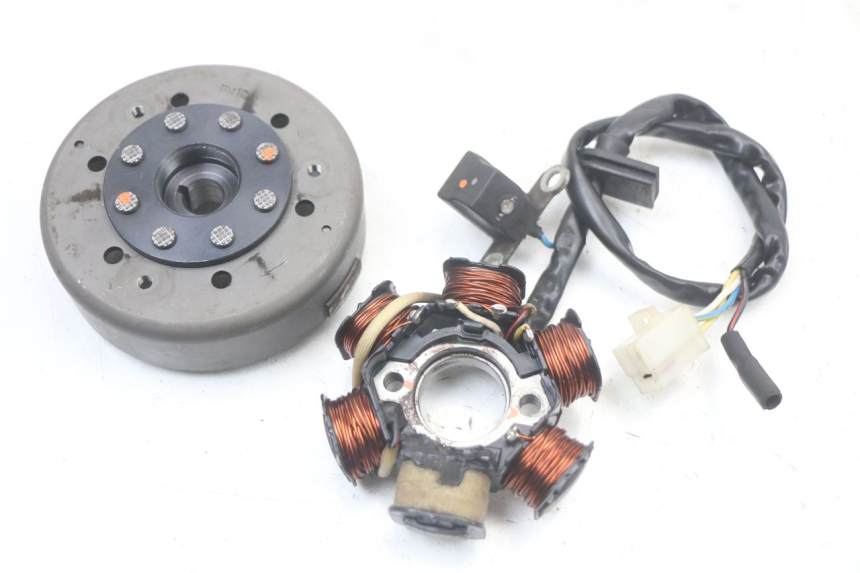 photo de ROTOR STATOR PEUGEOT KISBEE 2T 50 (2010 - 2017) - Hauptansicht