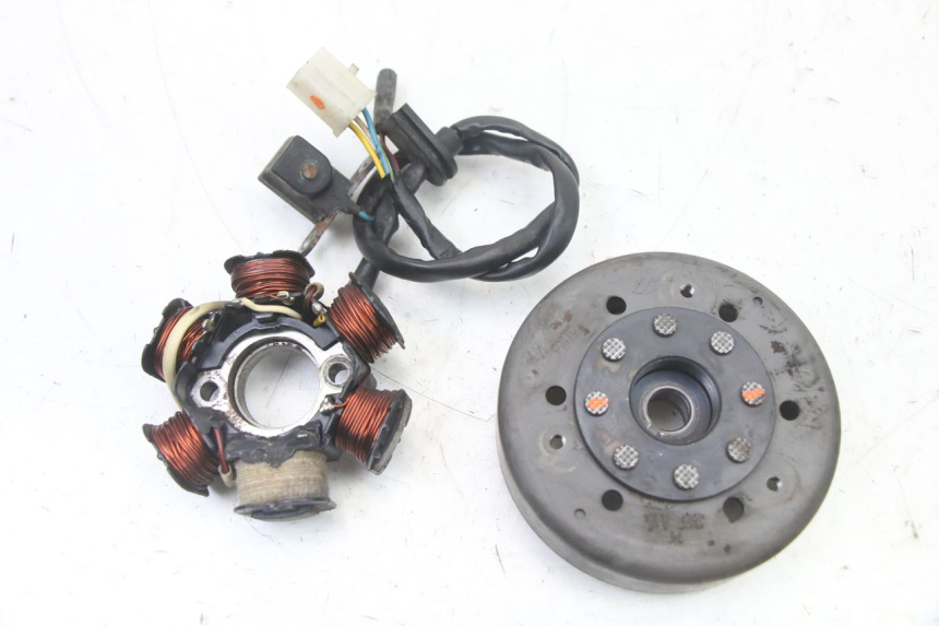 photo de ROTOR STATOR PEUGEOT KISBEE 2T 50 (2010 - 2017) - Hauptansicht