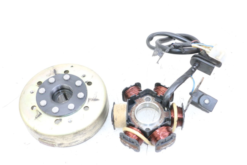 photo de LICHTMASCHINE PEUGEOT LUDIX 50 (2008 - 2017) - Hauptansicht