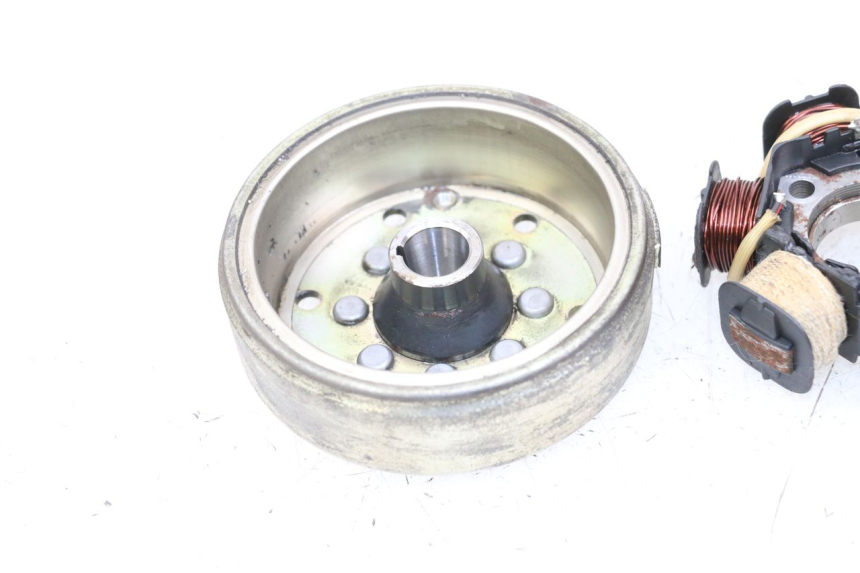 photo de LICHTMASCHINE PEUGEOT LUDIX 50 (2008 - 2017) - Gesamtansicht des Produkts