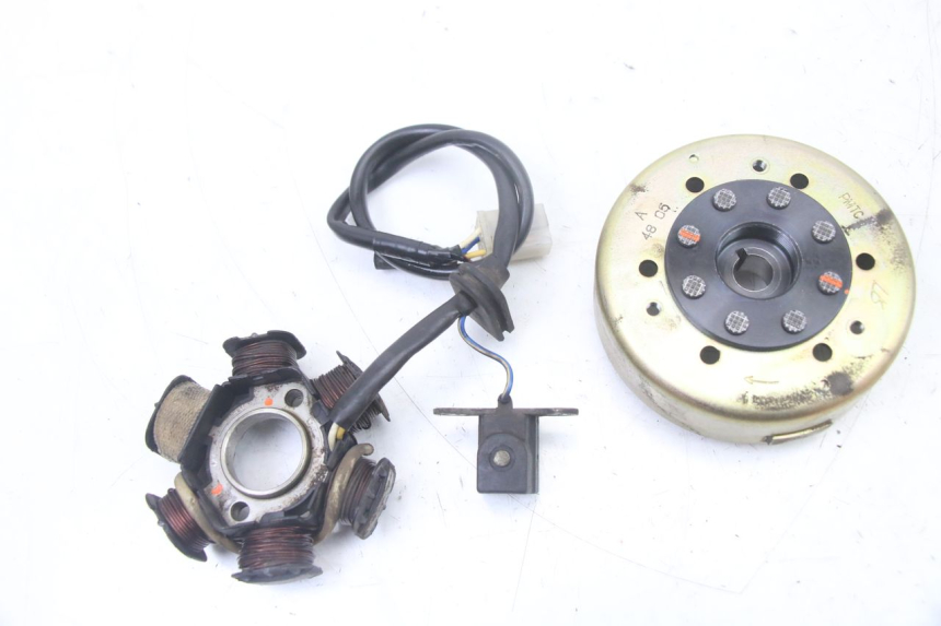 photo de LICHTMASCHINE PEUGEOT LUDIX ONE 50 (2005 - 2008) - Hauptansicht