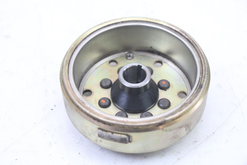 photo de LICHTMASCHINE PEUGEOT LUDIX ONE 50 (2005 - 2008) - Details der Befestigungspunkte